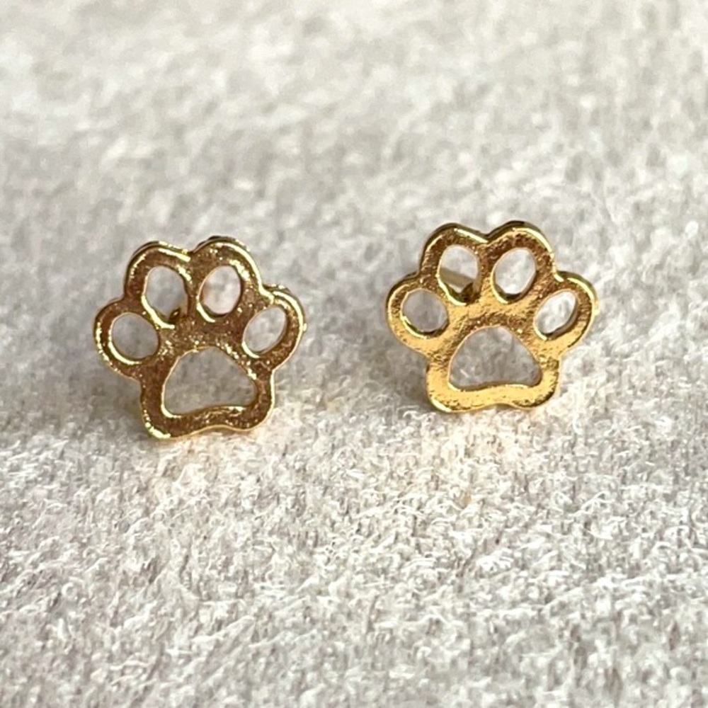 Dog paw earrings studs